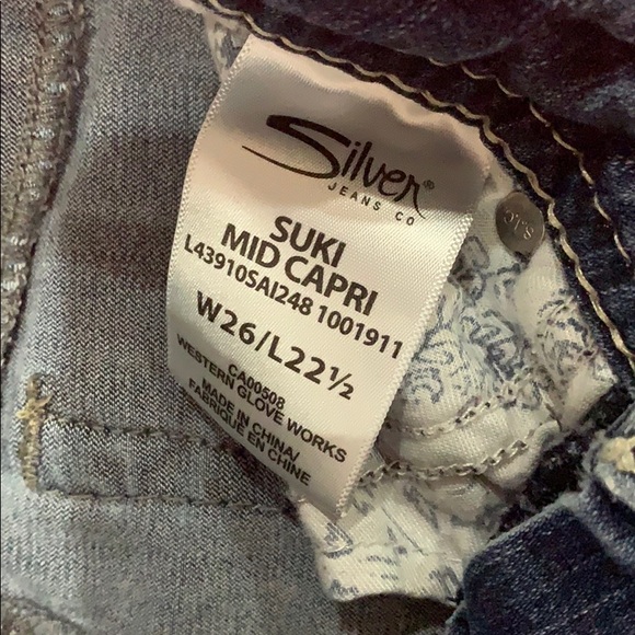 Silver Capri jeans - Picture 4 of 5